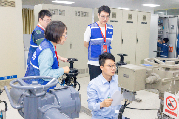 2025.05.30热工冠军照片2.png